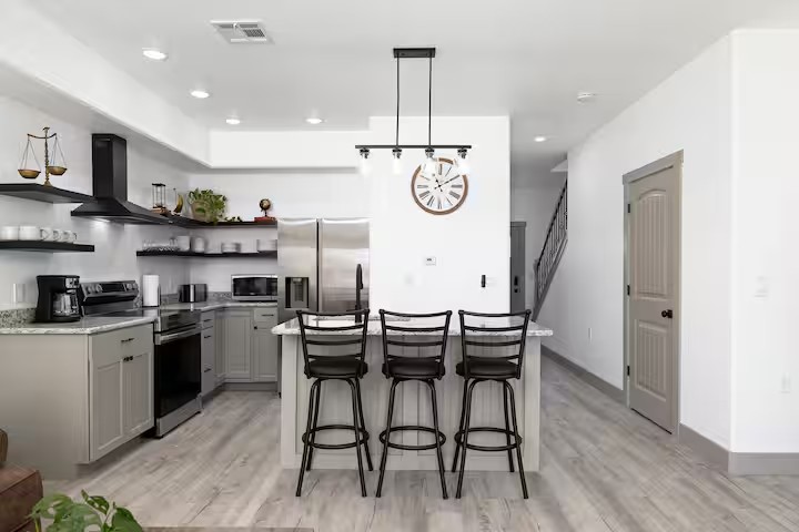 Kitchen & living open concept