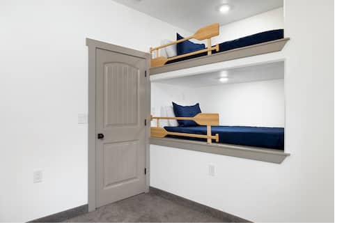 Bunk nook — wide view